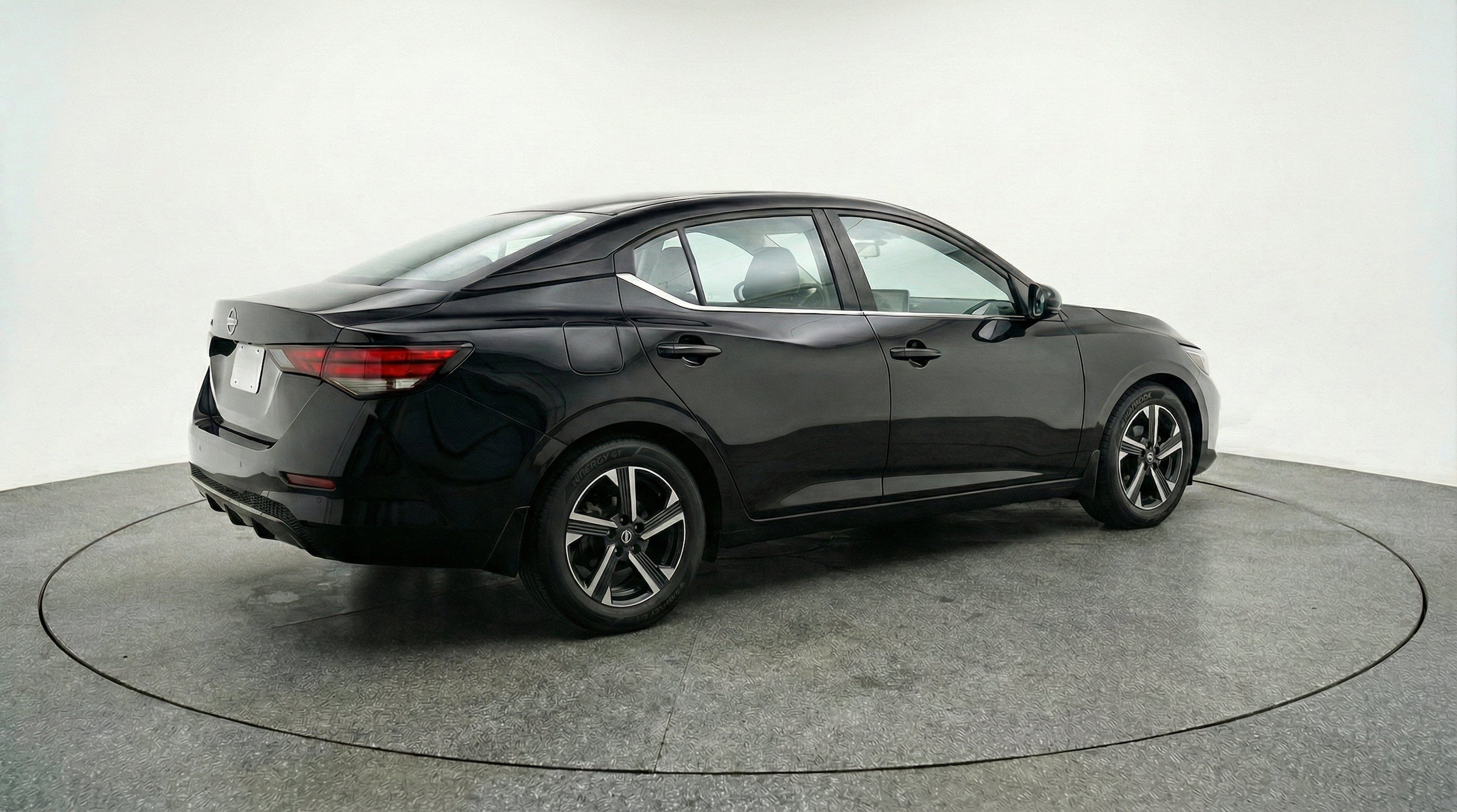 Thumbnail: 2025 Nissan Sentra - 9