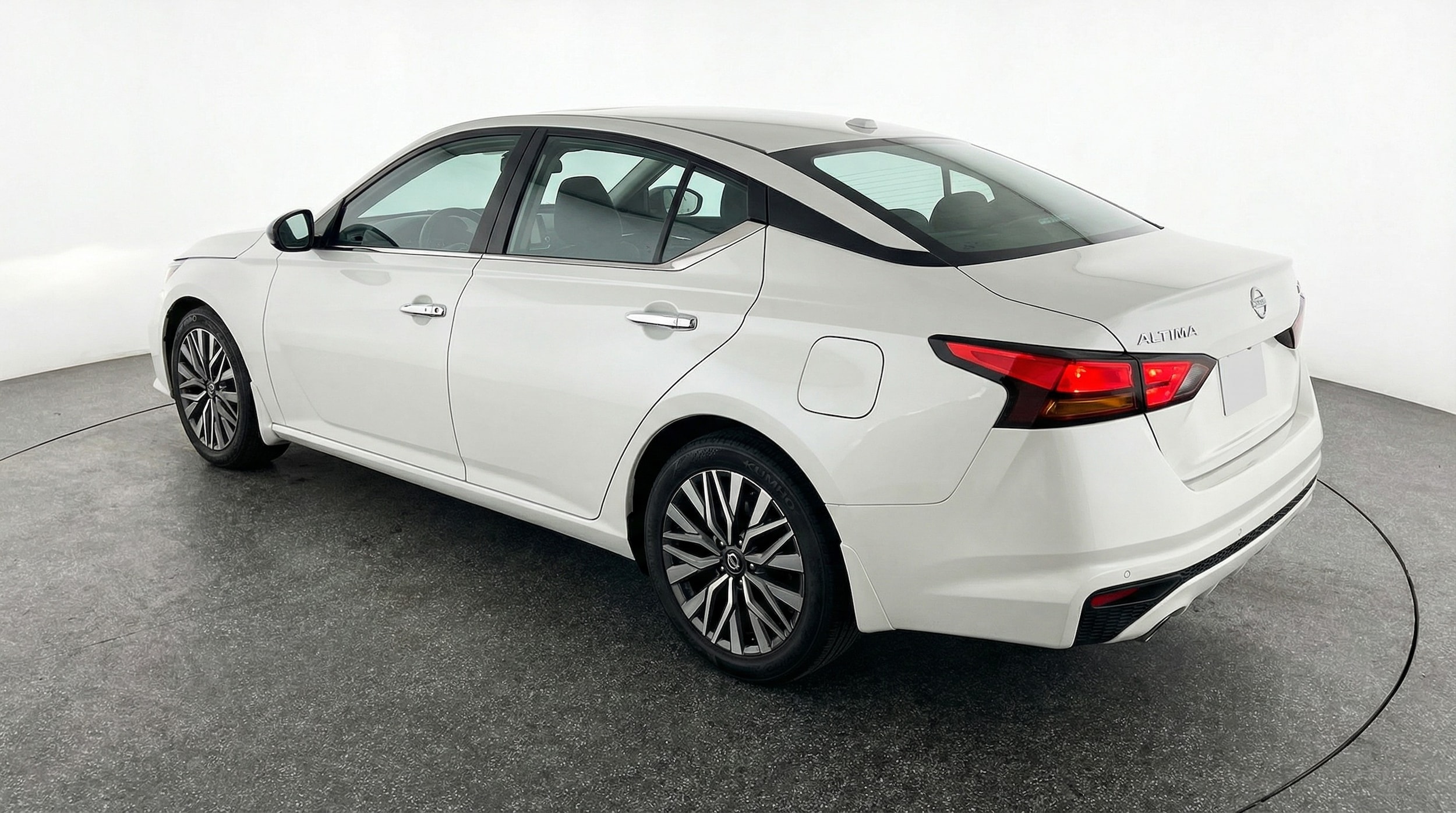 Thumbnail: 2025 Nissan Altima - 5