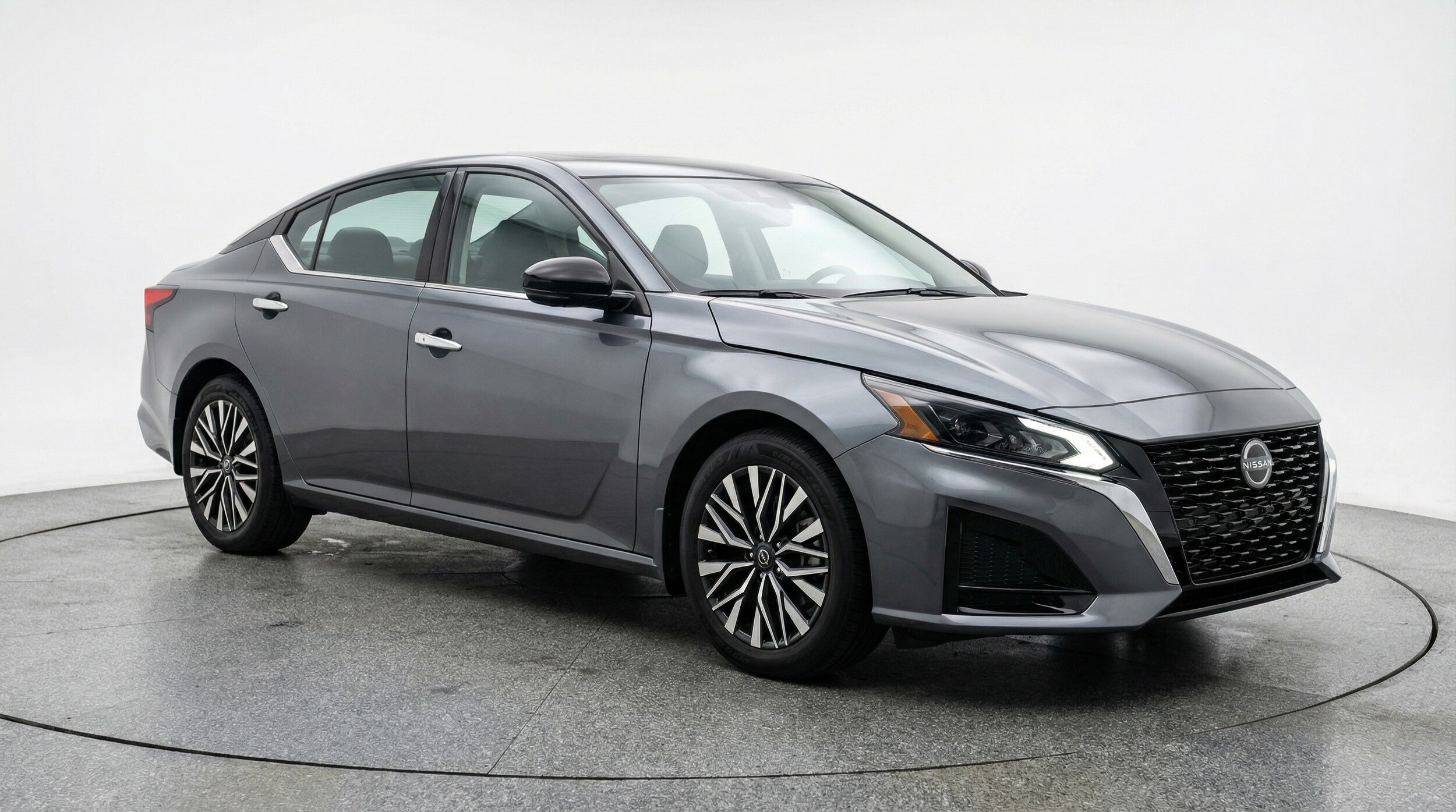 Thumbnail: 2025 Nissan Altima - 1