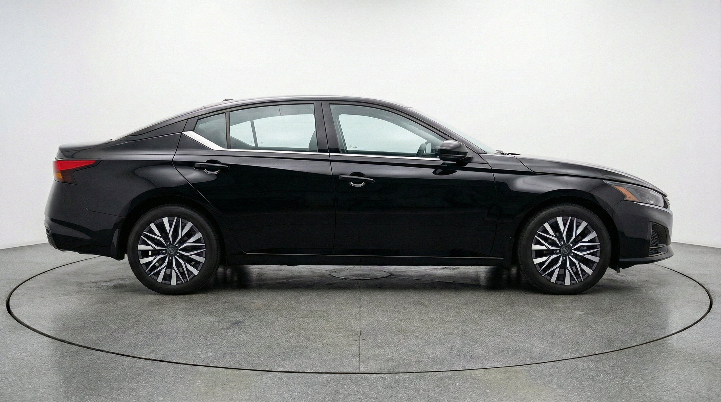 Thumbnail: 2025 Nissan Altima - 11