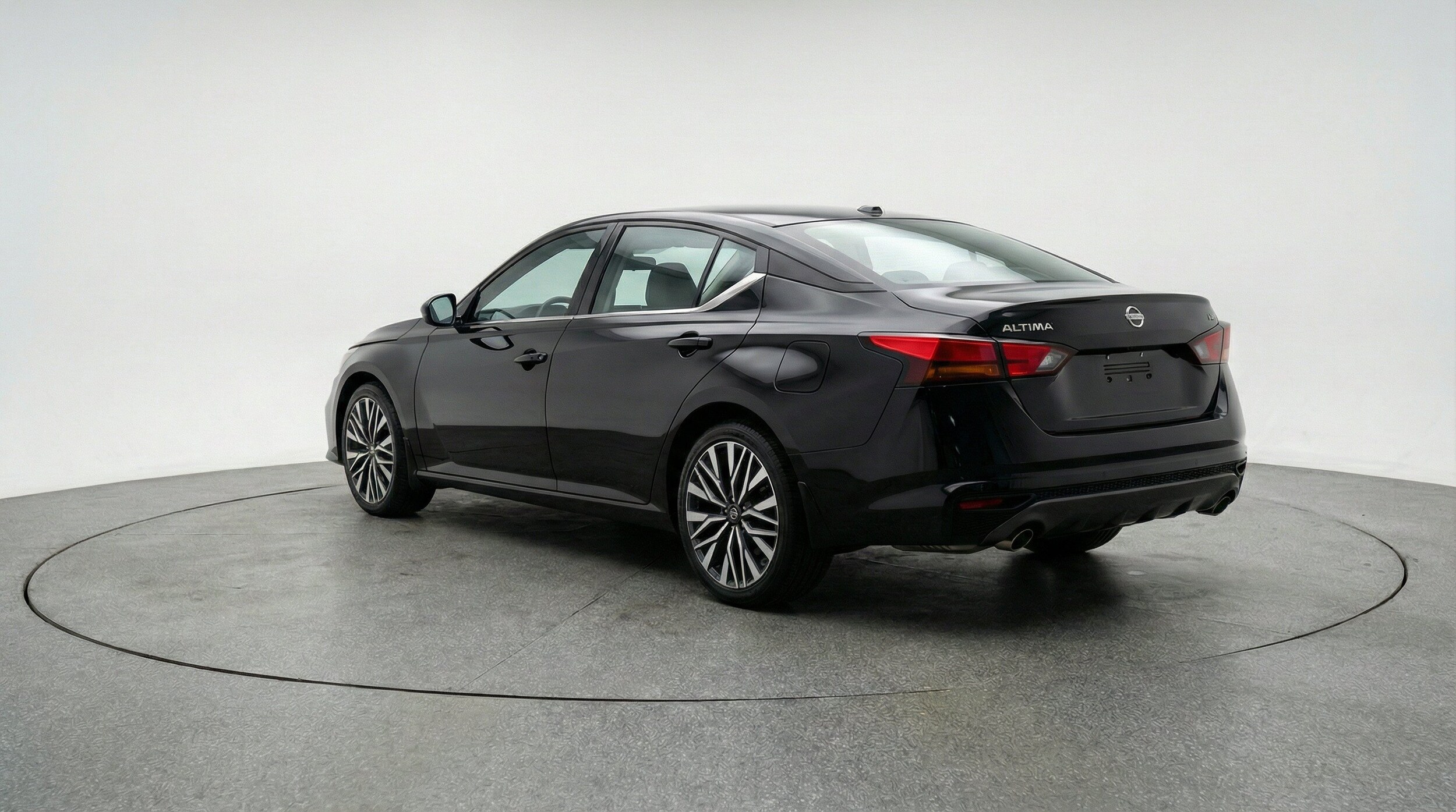 Thumbnail: 2025 Nissan Altima - 6