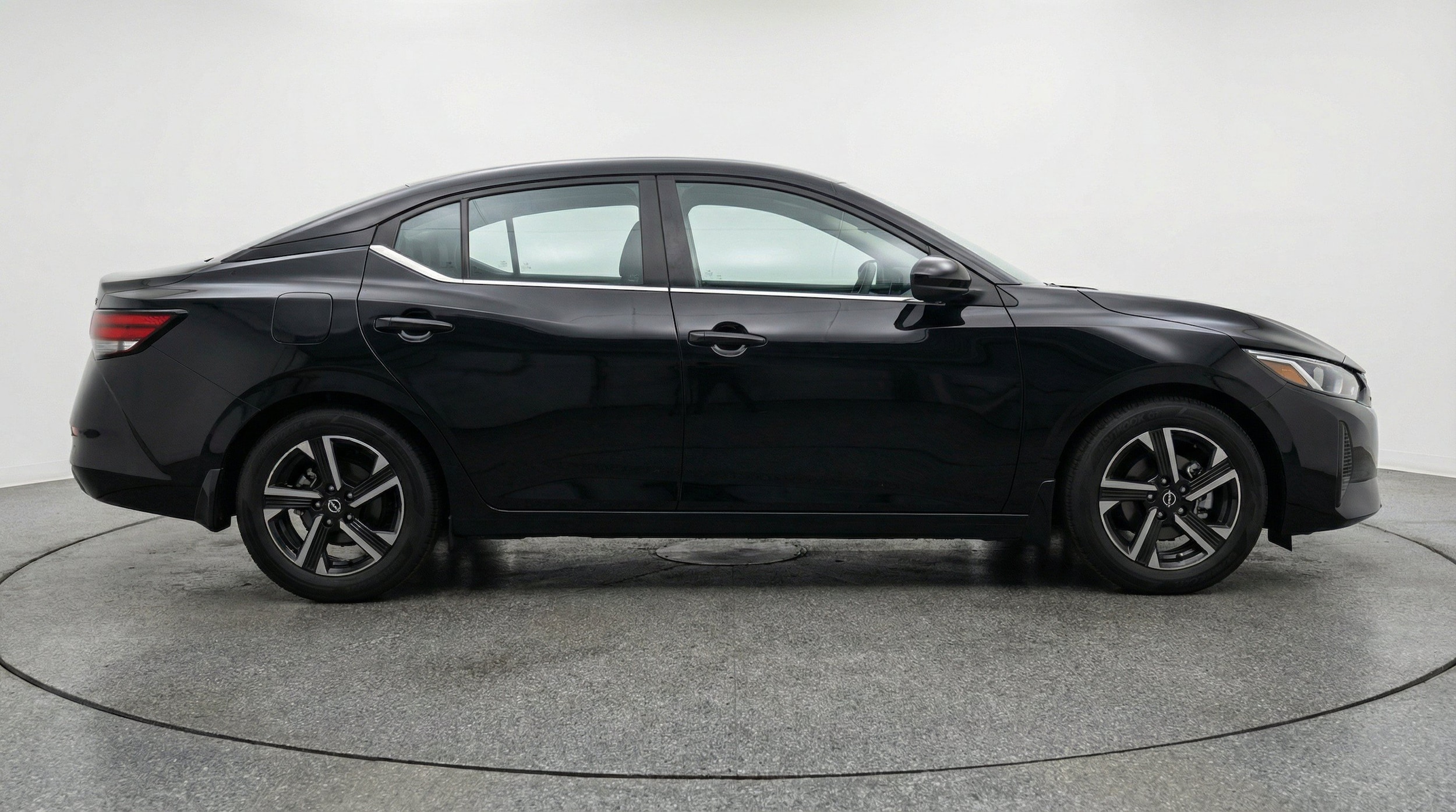 Thumbnail: 2025 Nissan Sentra - 11