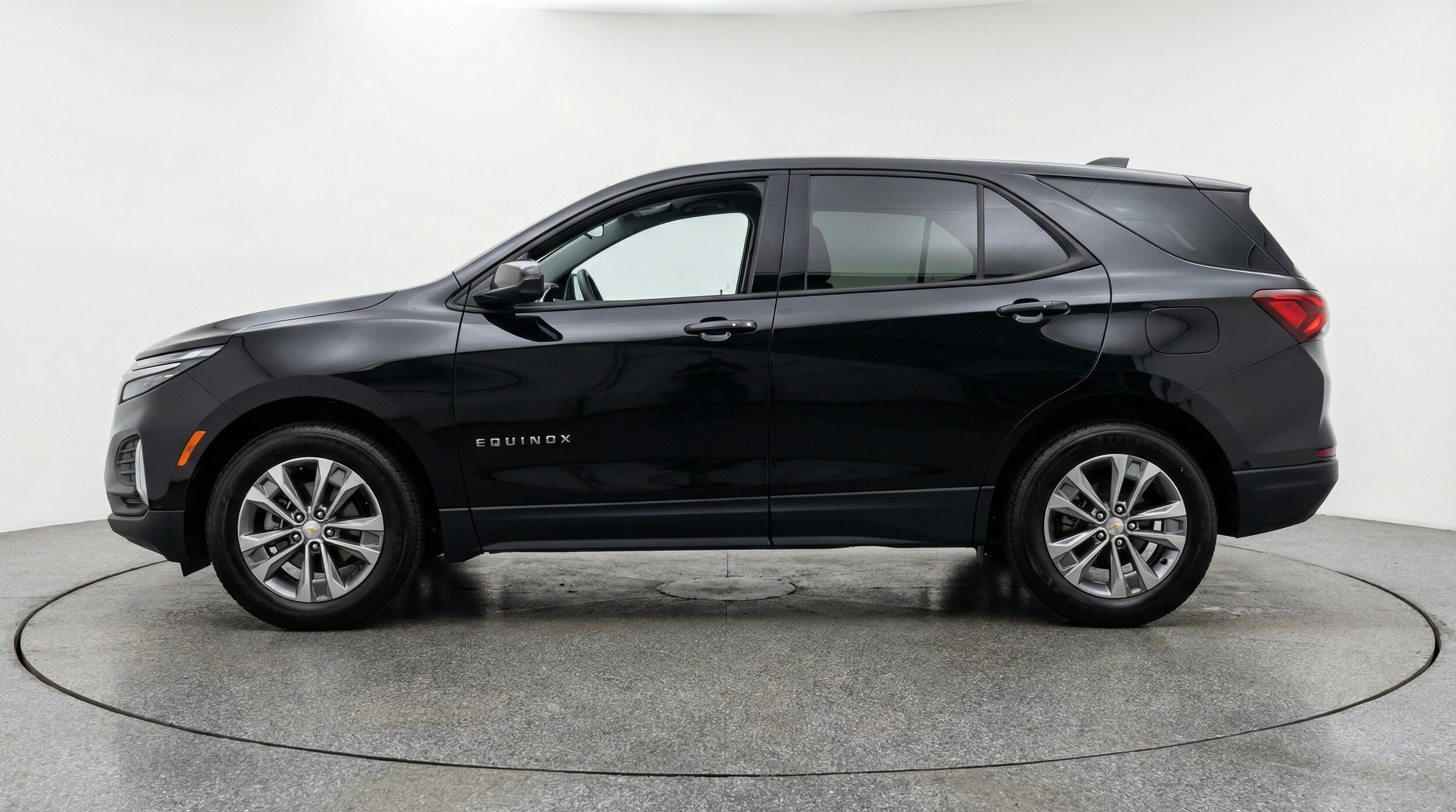 Thumbnail: 2025 Chevrolet Equinox - 4