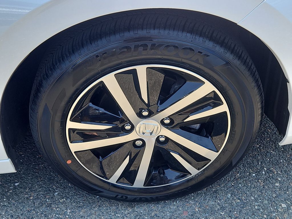 2024 Honda Civic Hatchback LX - Photo 10