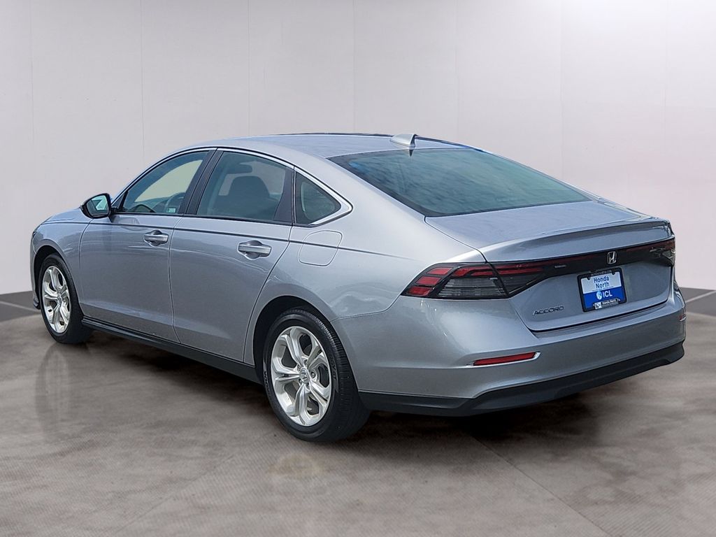 2023 Honda Accord LX - Photo 6