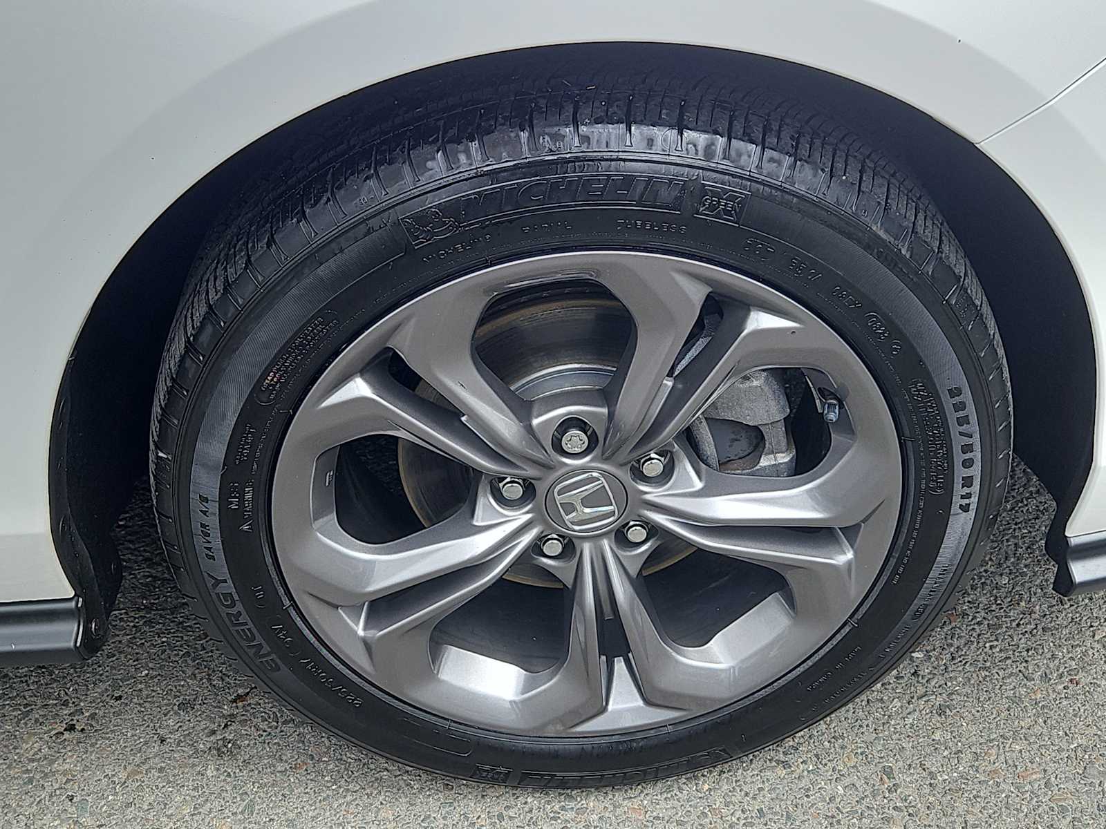 2023 Honda Accord EX - Photo 9
