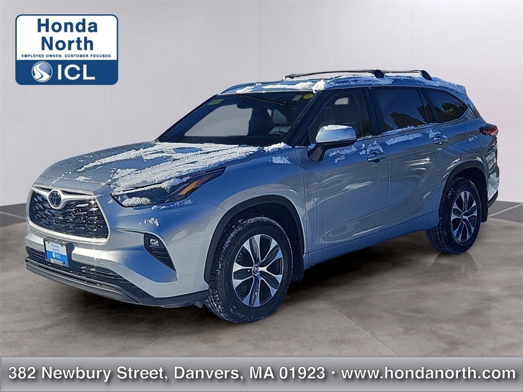 2023 Toyota Highlander XLE's photo