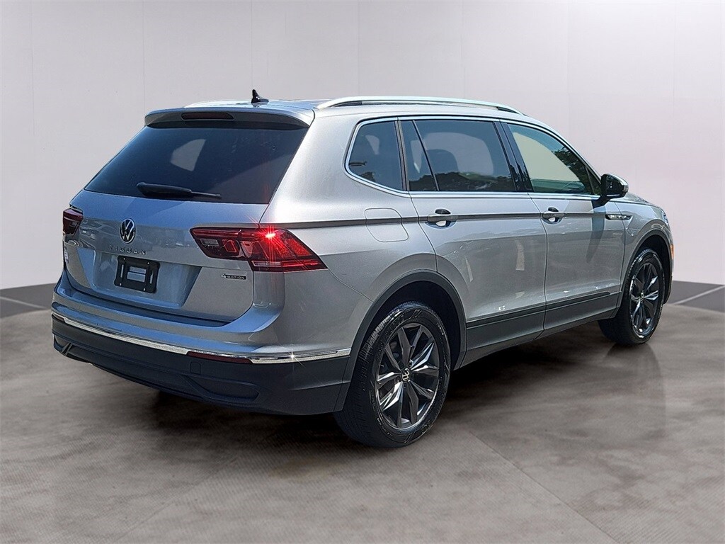 2024 Volkswagen Tiguan SE Wolfsburg Edition photo 4