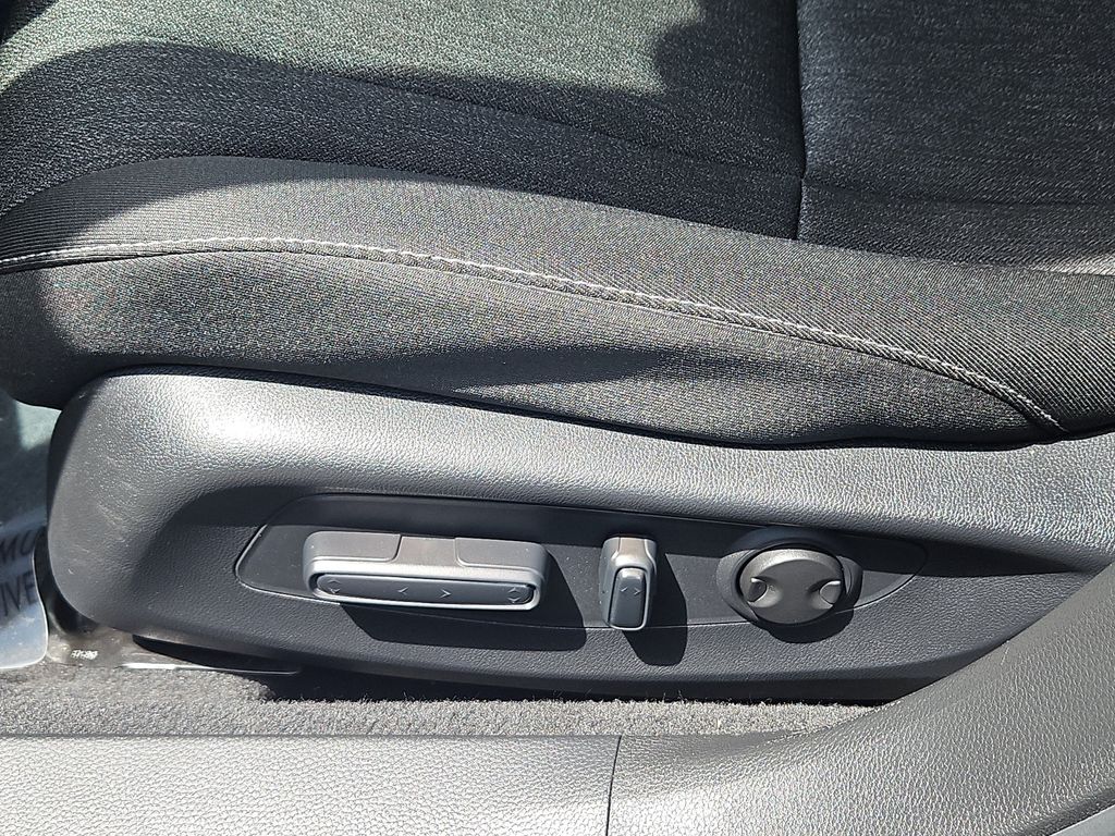 2025 Honda Accord SE - Photo 20