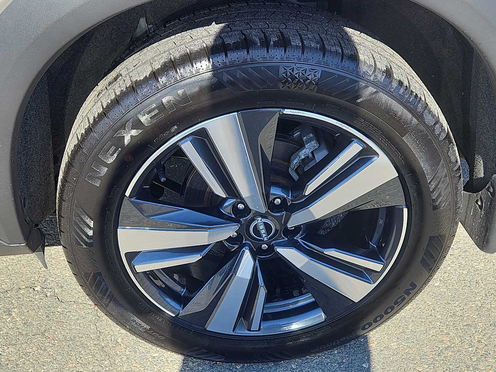 2023 Nissan Rogue SL - Photo 8