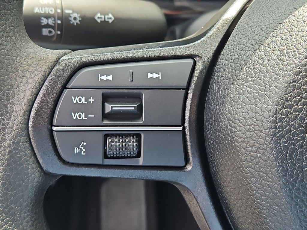 2025 Honda Accord SE - Photo 23
