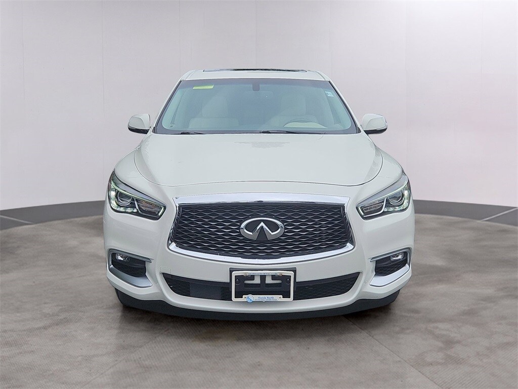 2016 Infiniti QX60 Base photo 2