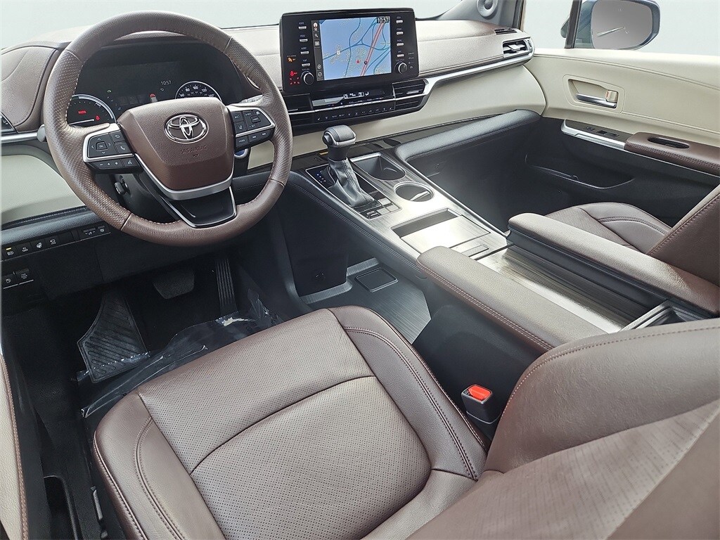 Used 2024 Toyota Sienna Platinum Mini-Van