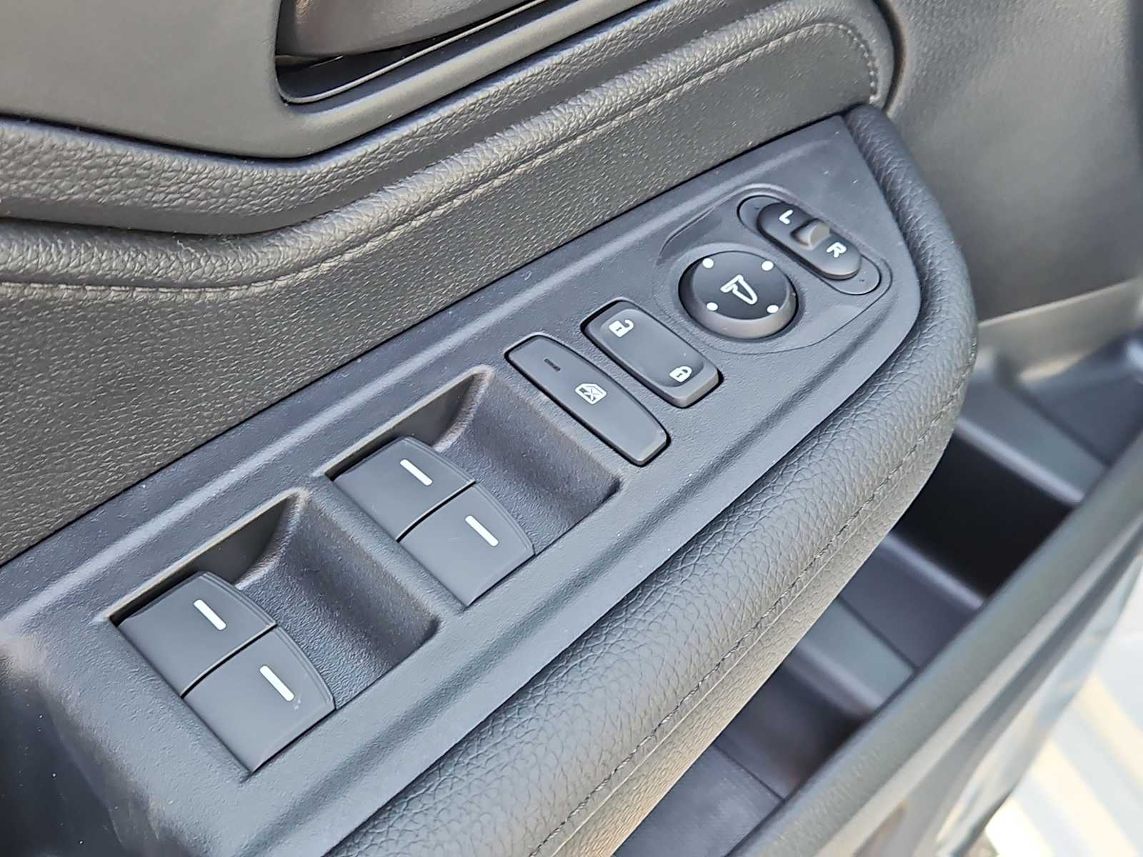2026 Honda Odyssey Sport L - Photo 17