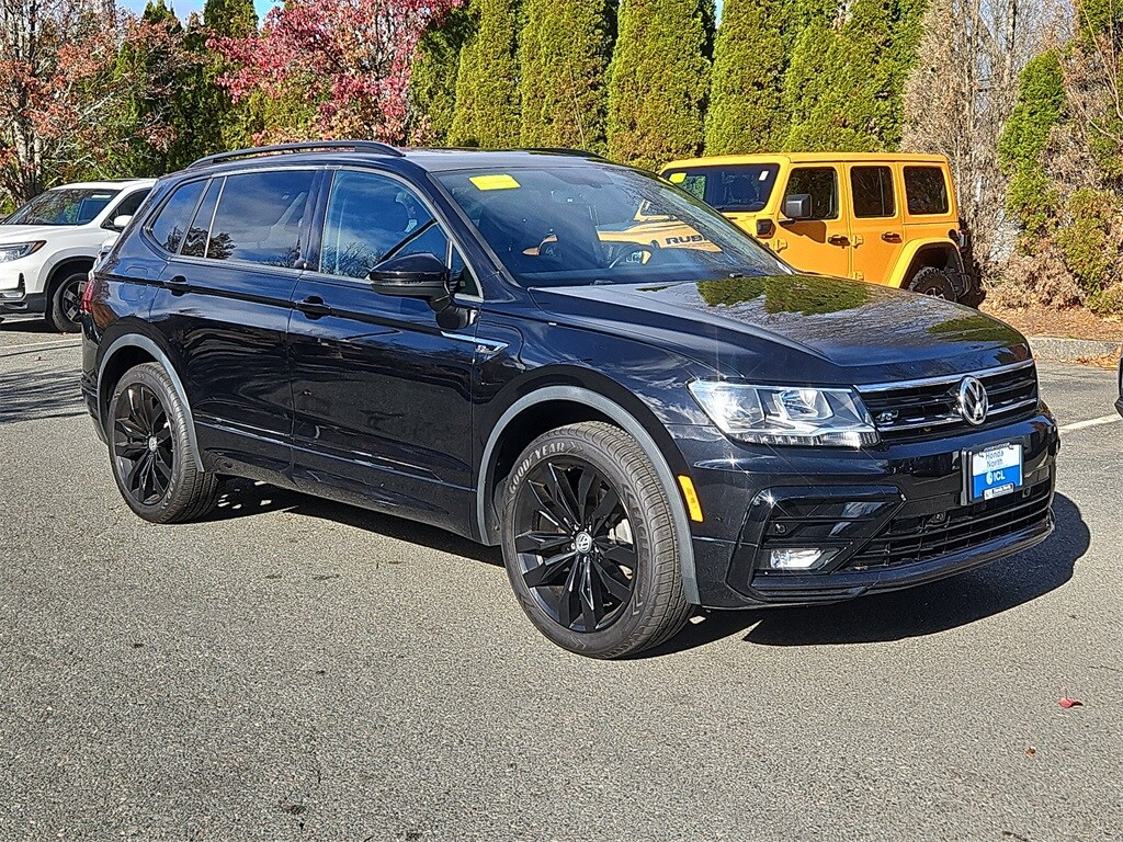 2020 Volkswagen Tiguan SE R-Line Black photo 3