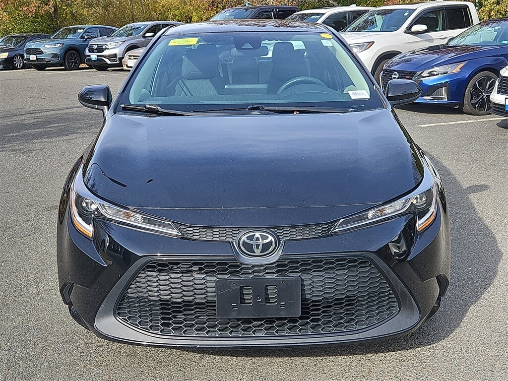 2022 Toyota Corolla LE photo 2