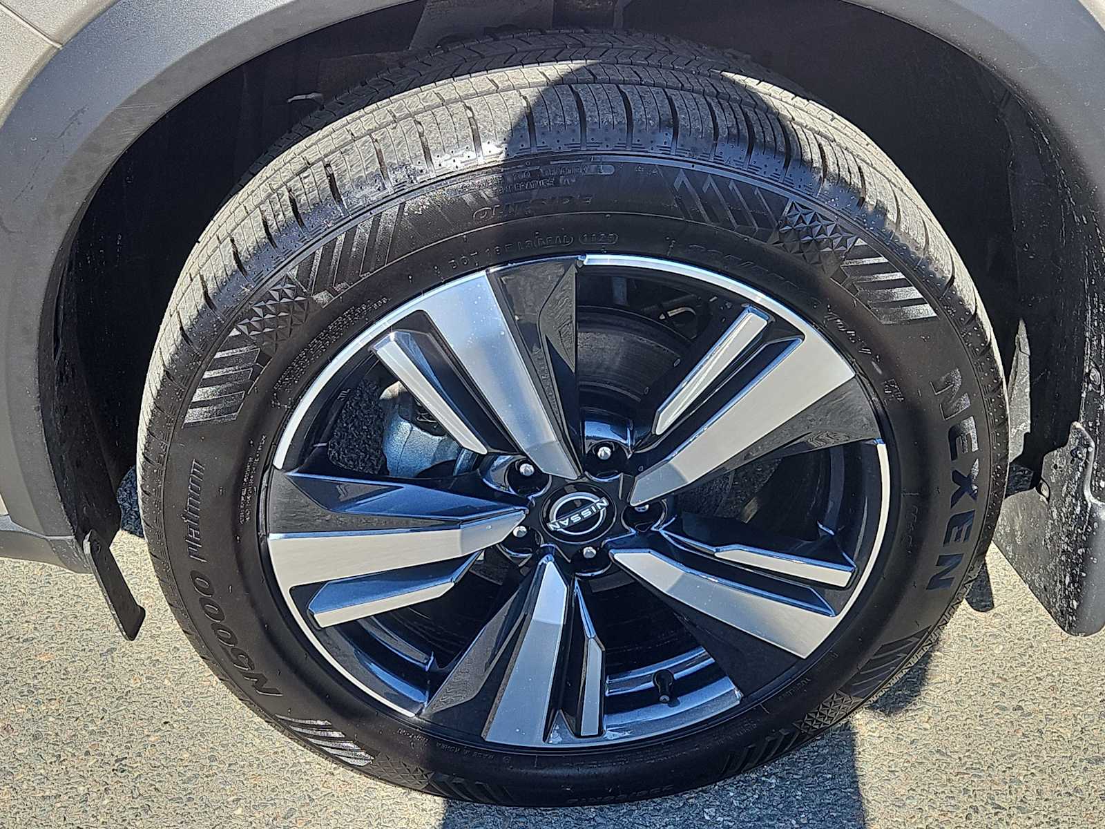 2023 Nissan Rogue SL - Photo 7