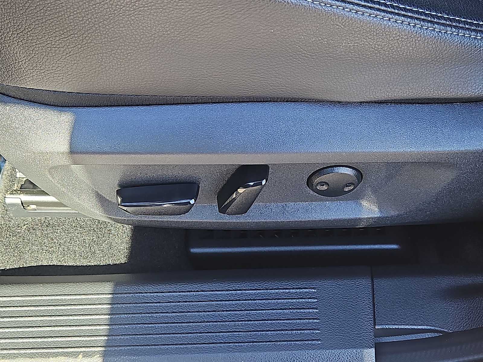 2023 Nissan Rogue SL - Photo 24