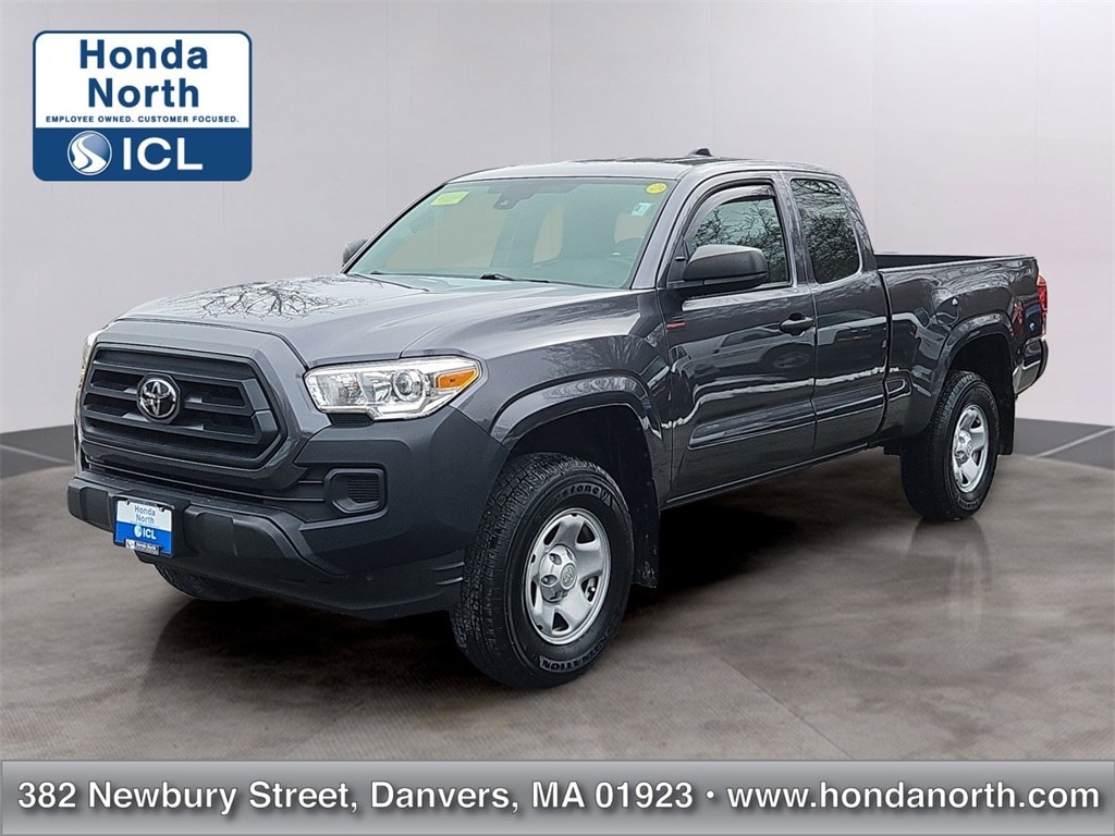 2021 Toyota Tacoma SR's photo