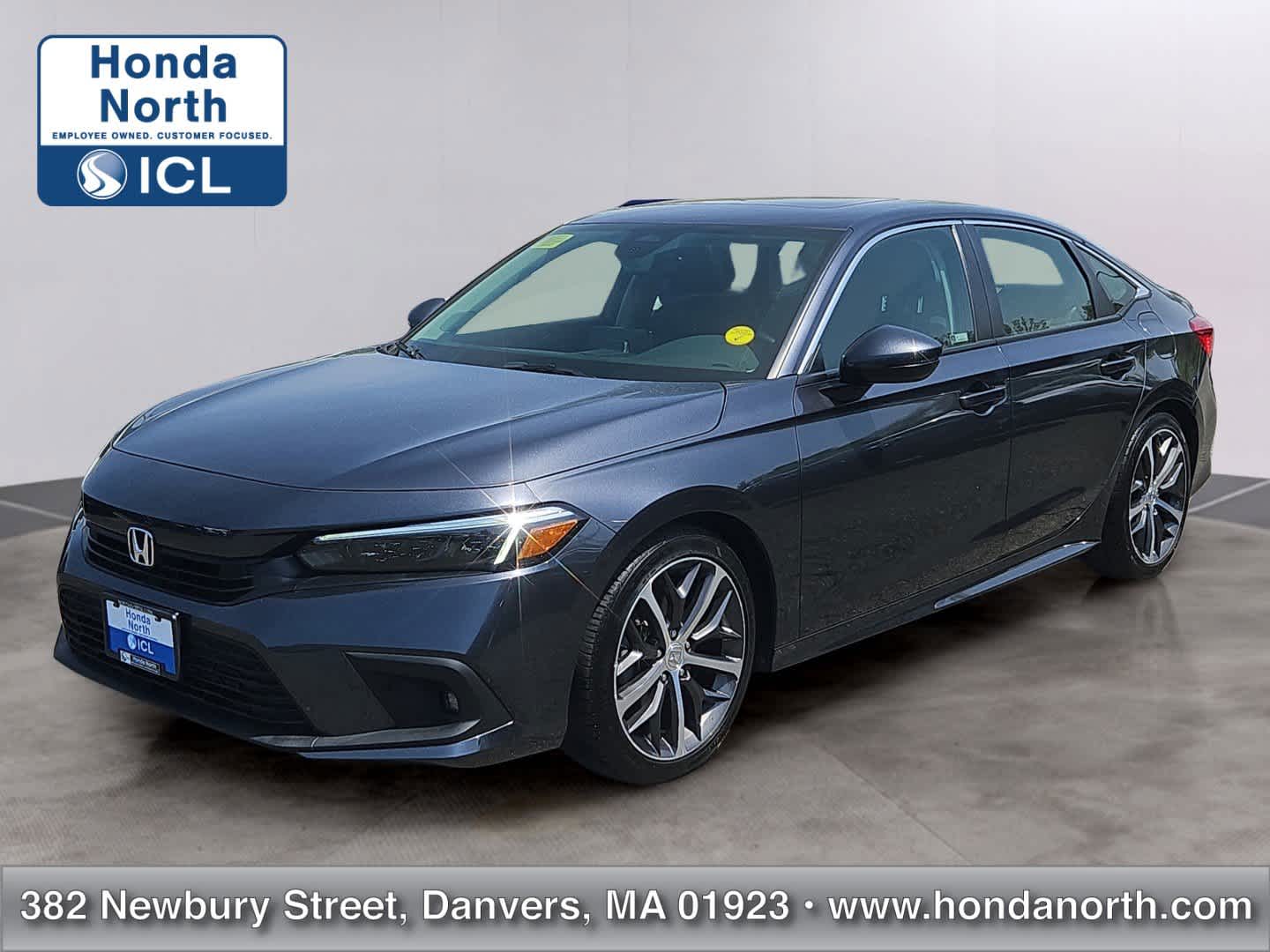 2023 Honda Civic Touring CVT's photo
