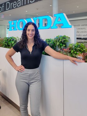 Staff member Stephanie Nova  from ID_458e8f243bfb