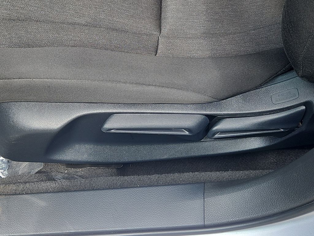 2023 Honda Accord LX - Photo 17