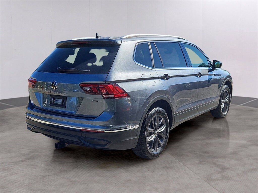 2022 Volkswagen Tiguan SE photo 4