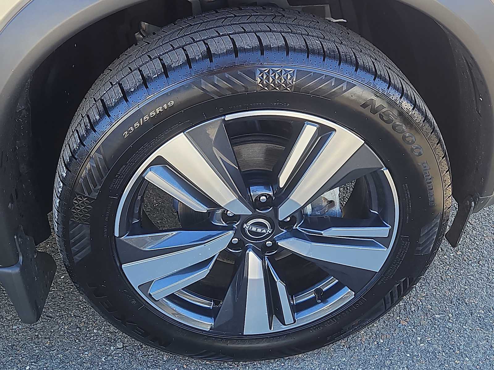 2023 Nissan Rogue SL - Photo 10