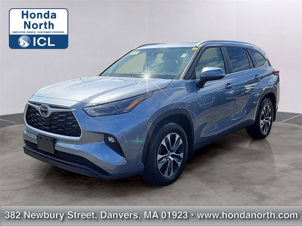 2023 Toyota Highlander XLE's photo