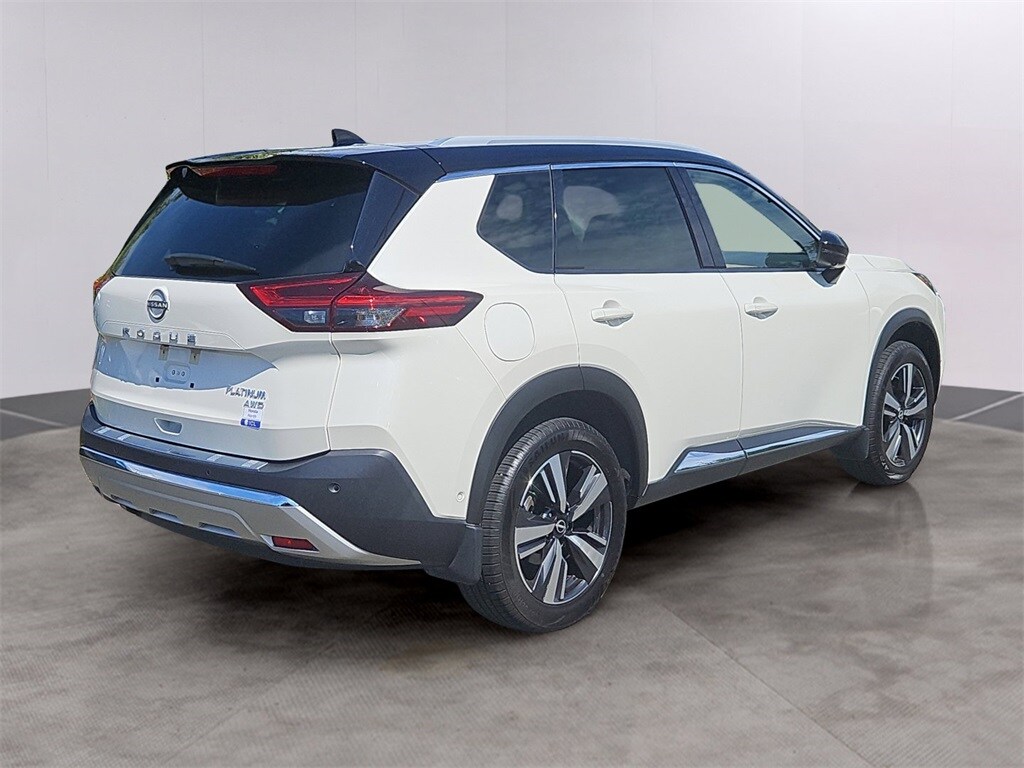 2023 Nissan Rogue Platinum photo 4