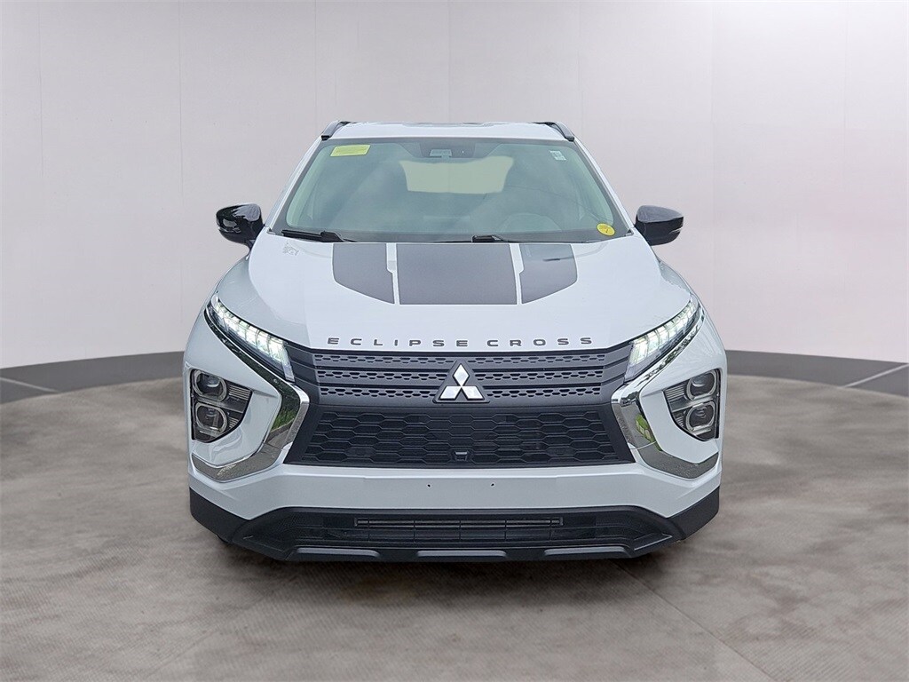 2024 Mitsubishi Eclipse Cross LE Ralliart photo 2