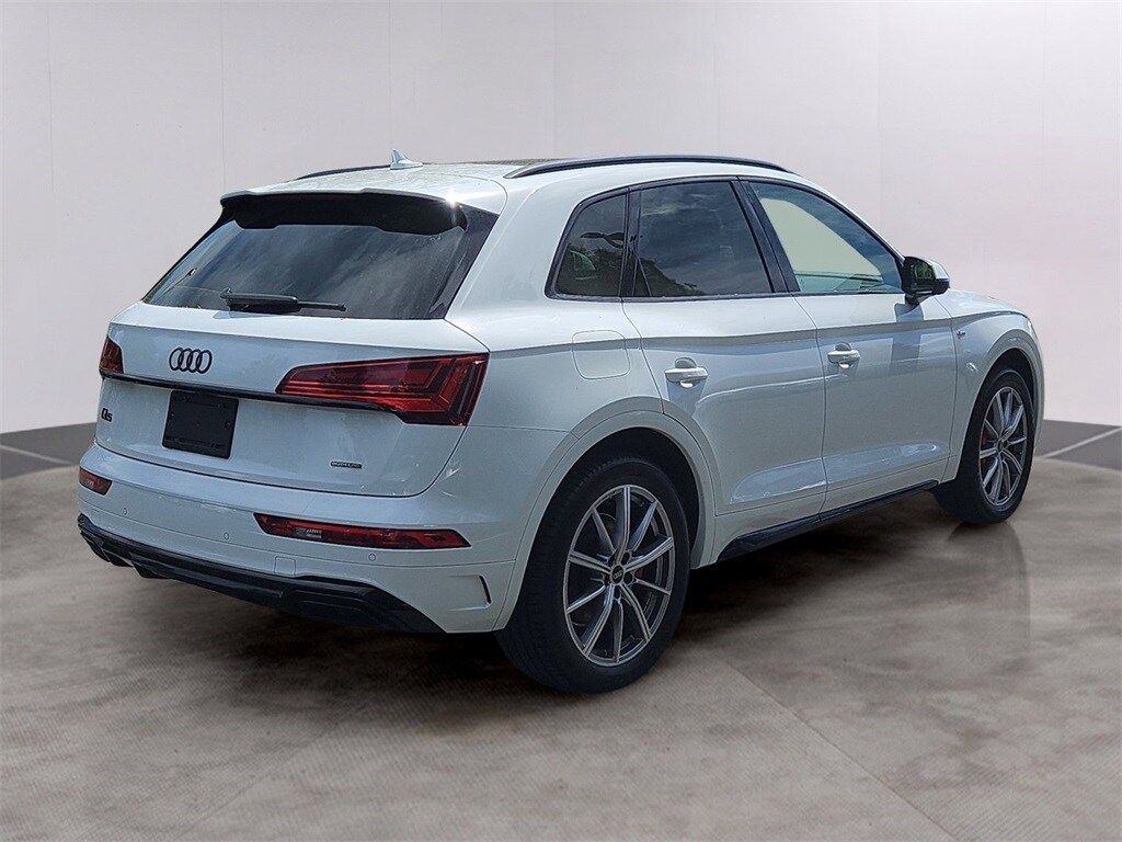 2024 Audi Q5 55 Premium Plus photo 4