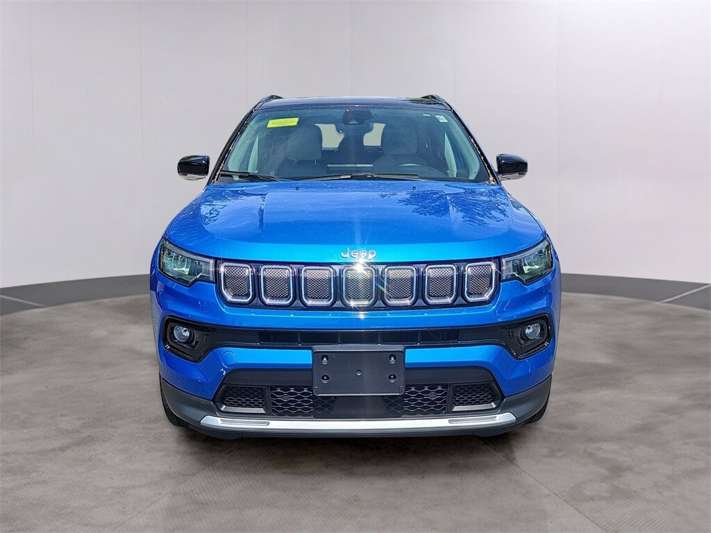 2022 Jeep Compass Limited photo 2