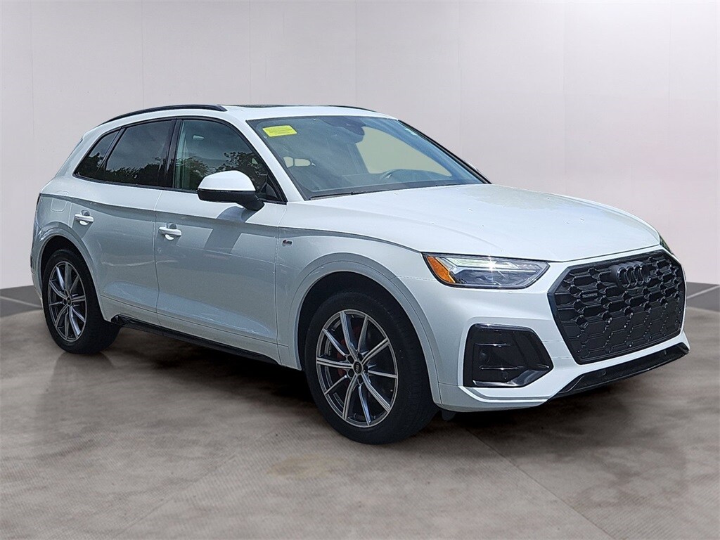 2024 Audi Q5 55 Premium Plus photo 3