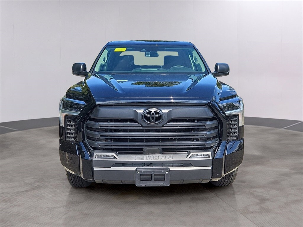 2024 Toyota Tundra SR5 photo 2
