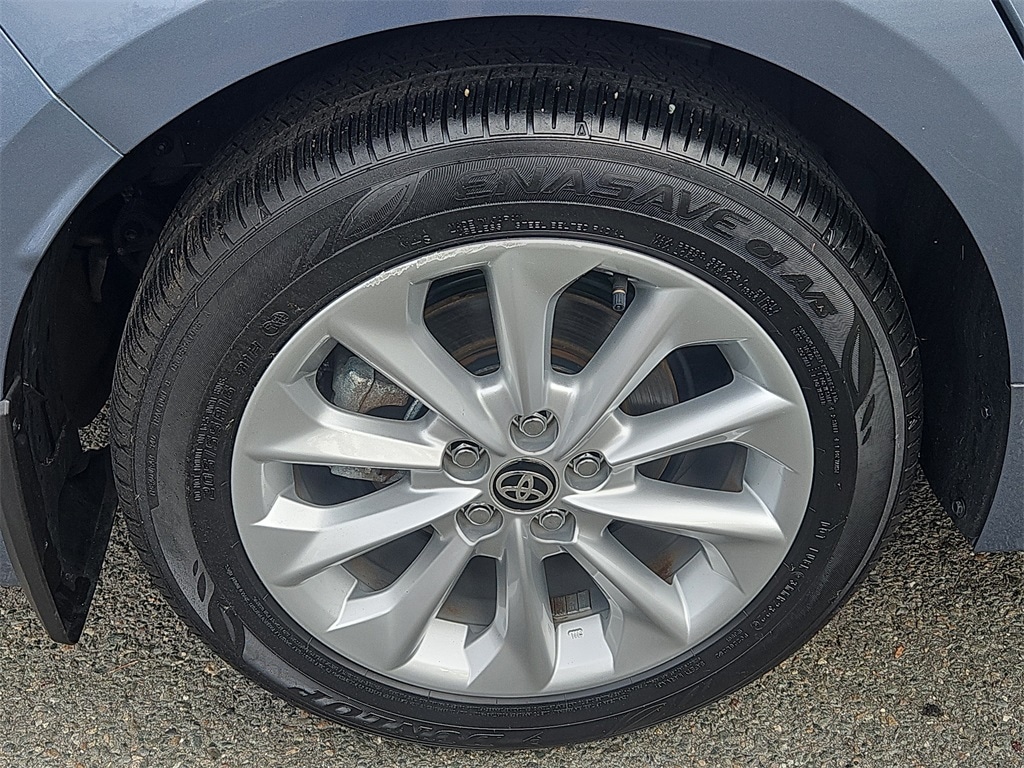 Used 2022 Toyota Corolla LE Sedan