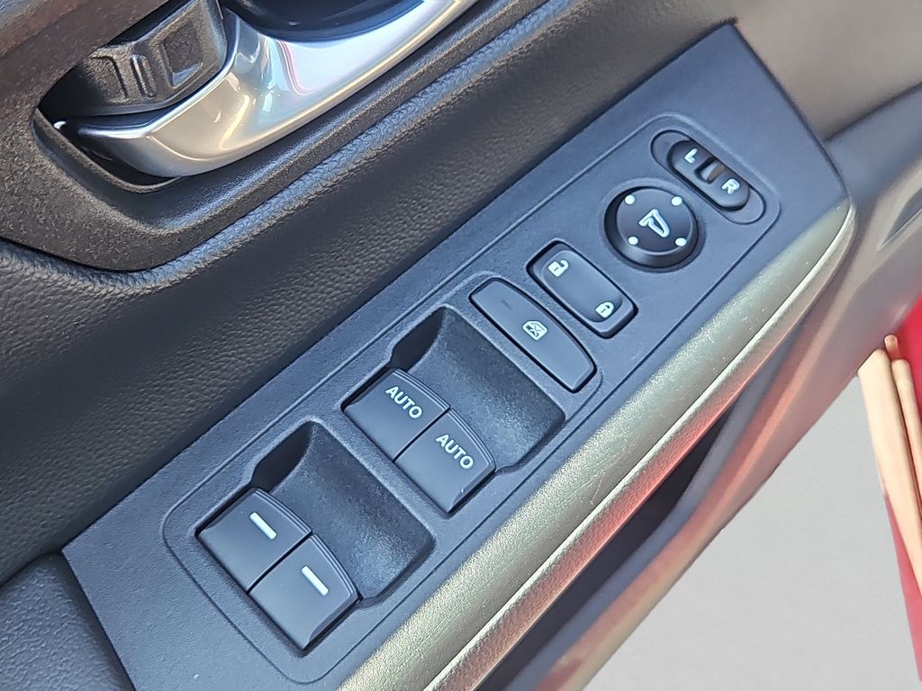 2025 Honda CR-V EX - Photo 25