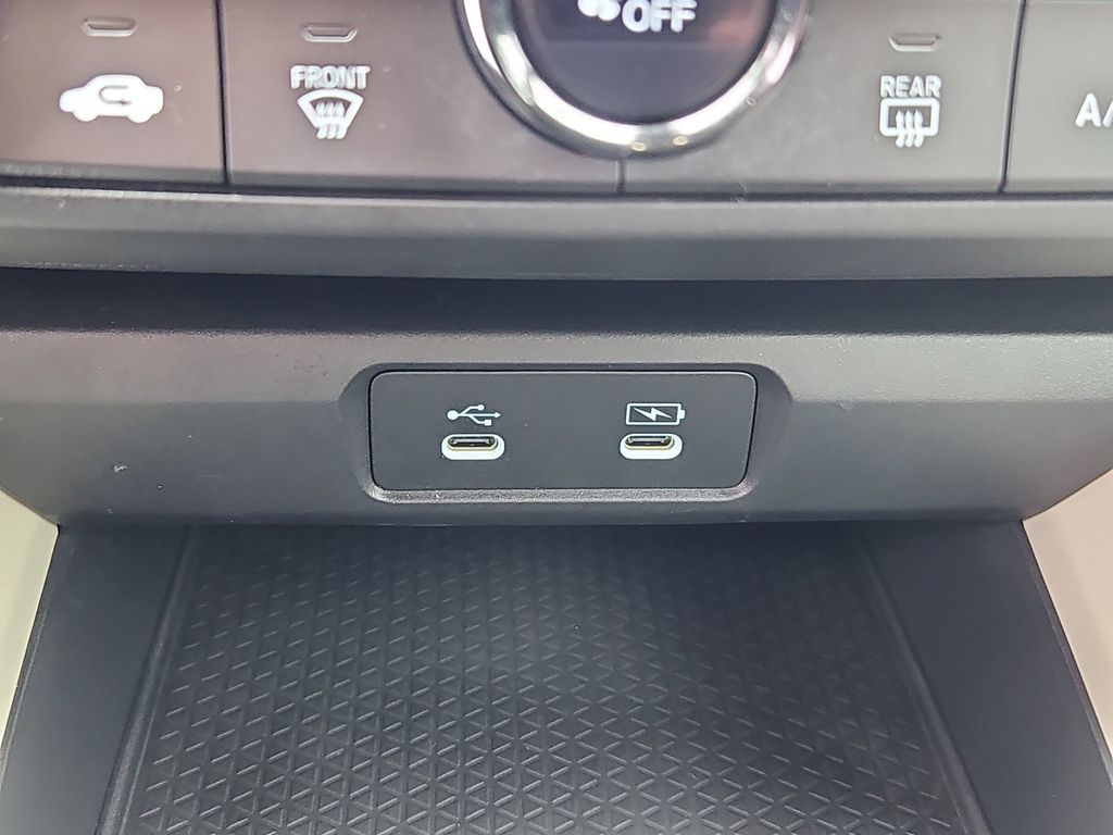 2025 Honda Accord LX - Photo 16