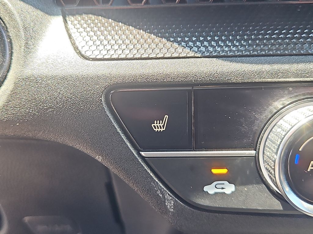 2025 Honda CR-V EX - Photo 18