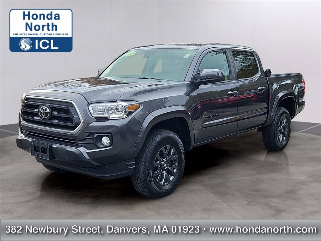 2023 Toyota Tacoma SR5's photo