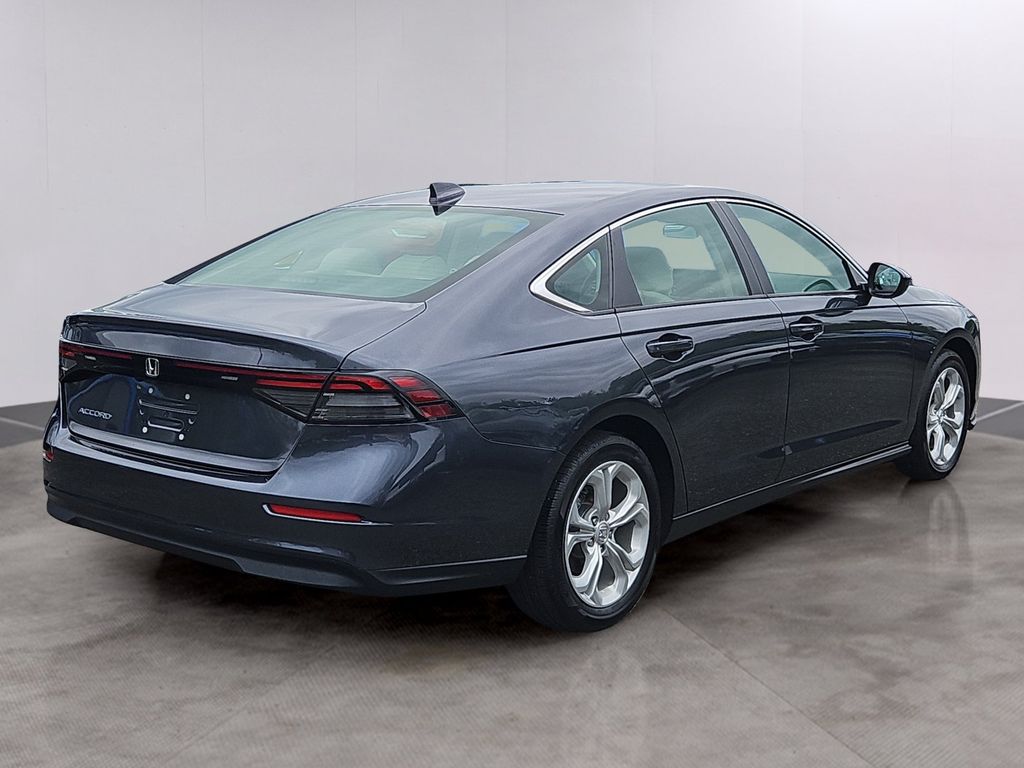 2024 Honda Accord LX - Photo 6