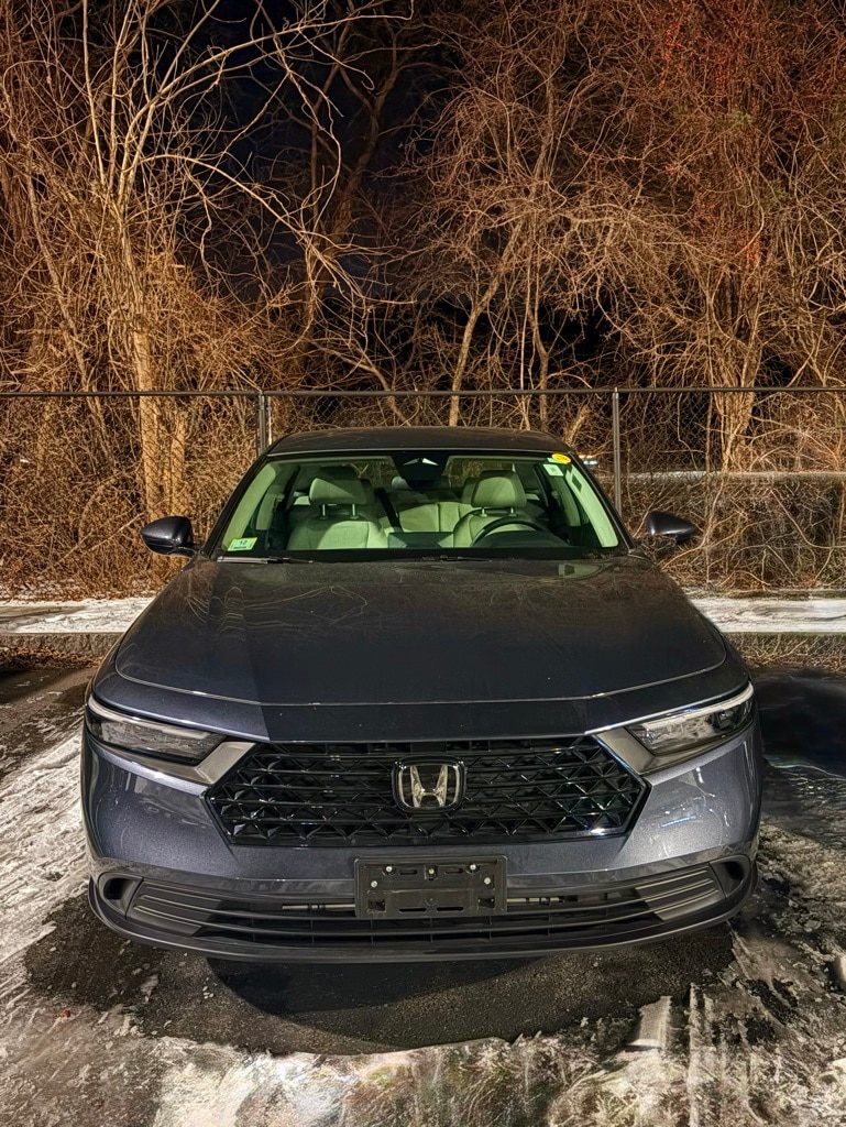 2024 Honda Accord LX's photo