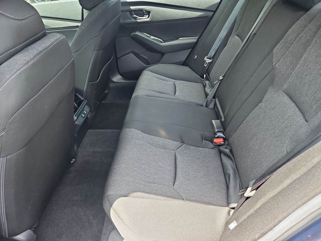 2025 Honda Accord SE - Photo 31