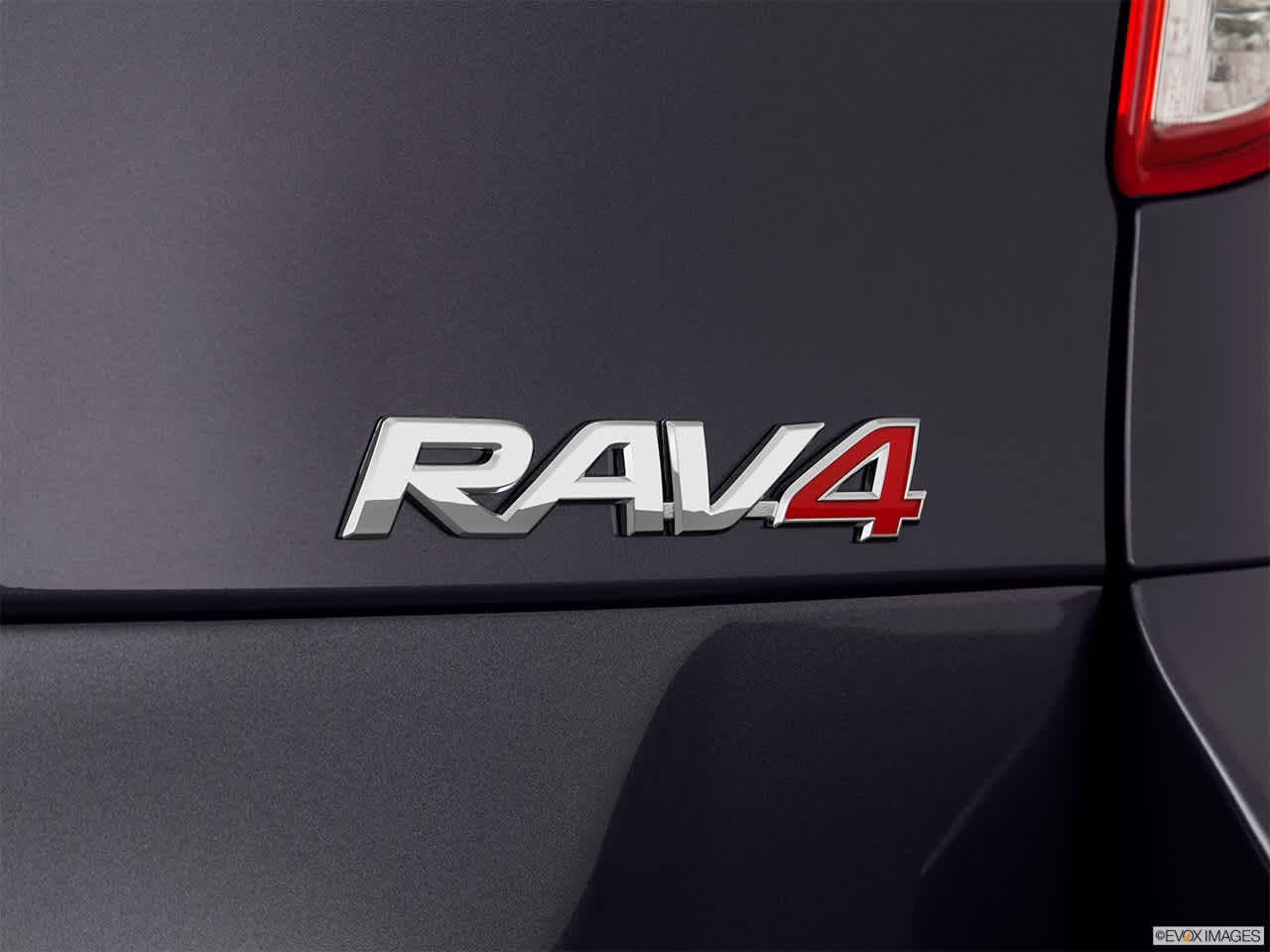 Thumbnail: 2012 Toyota RAV4 - 8