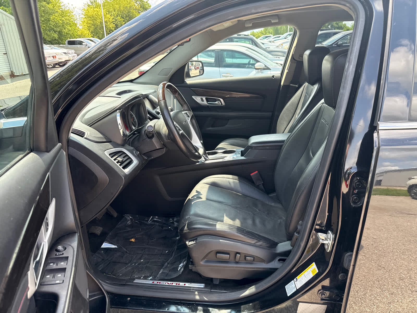 Thumbnail: 2017 GMC Terrain - 16