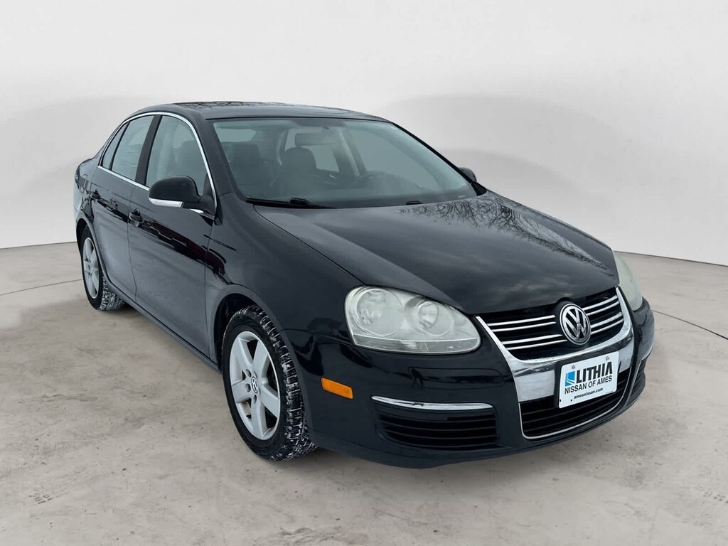 Used 2008 Volkswagen Jetta SE Sedan
