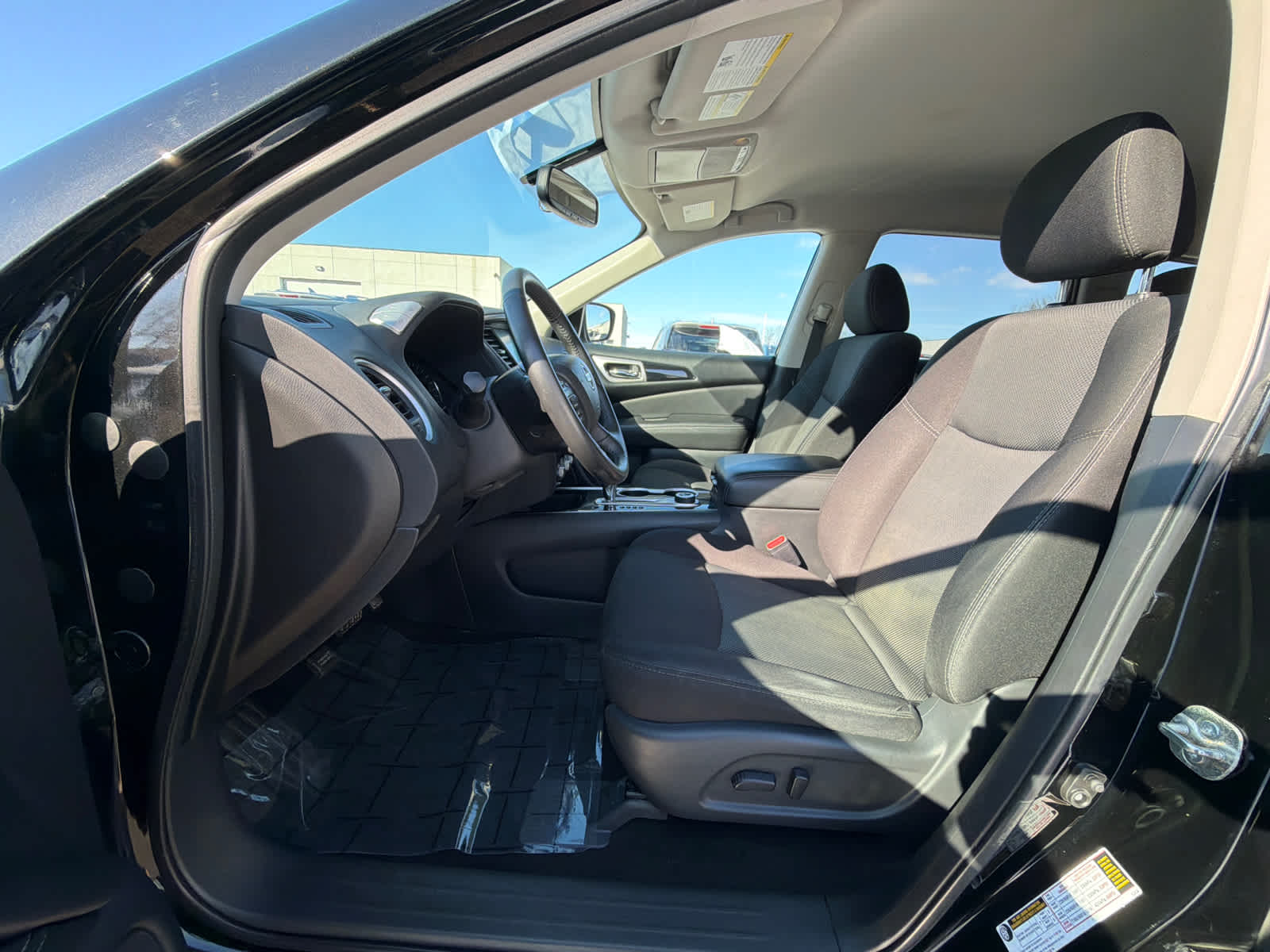 Thumbnail: 2020 Nissan Pathfinder - 19