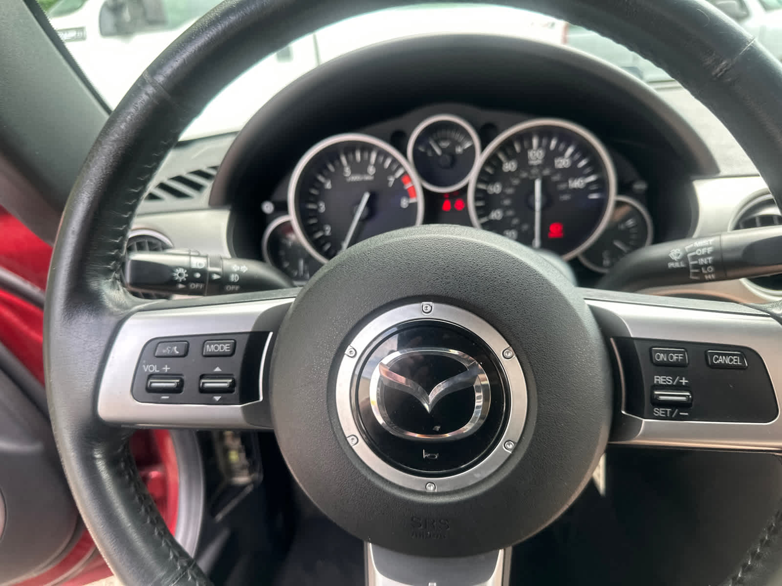 Thumbnail: 2010 Mazda MX-5 Miata - 13