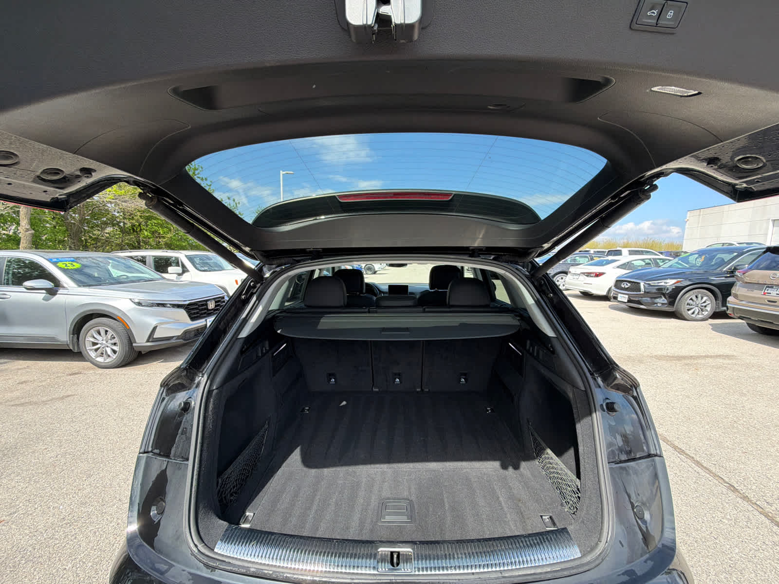 Thumbnail: 2018 Audi Q5 - 11