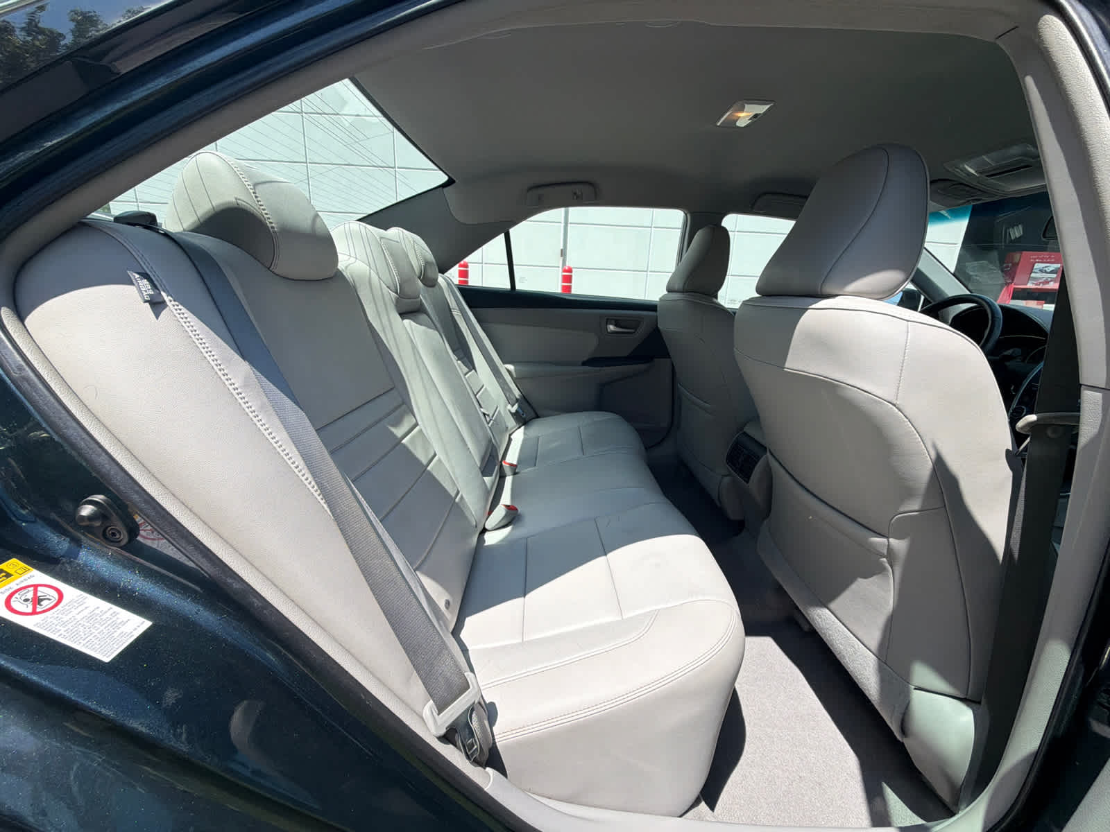 2017 Toyota Camry XLE - Photo 10